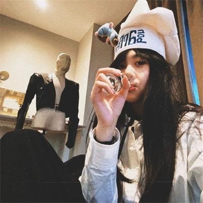 摇摇晃晃的人间